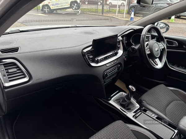 Used Kia XCeed 2020 for sale - 78008055: Photo 2