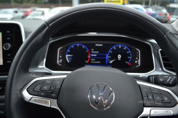 Used Volkswagen T-Roc 2022 for sale - 76202028: Photo 8