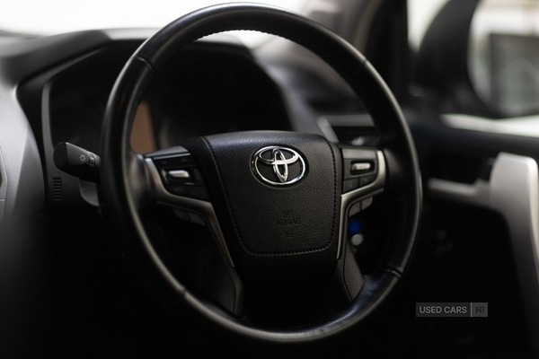 Used Toyota Land Cruiser 2018 for sale - 76998654: Photo 32