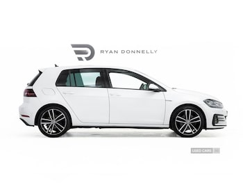 Used Volkswagen Golf 2018 for sale - 79133185: Photo