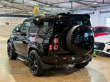 Used Land Rover Defender 2023 for sale - 78277103: Photo