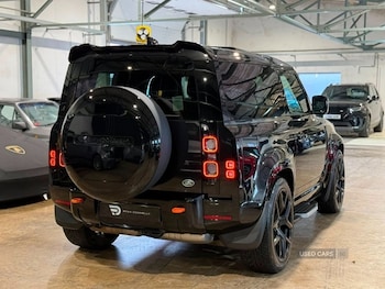 Used Land Rover Defender 2023 for sale - 78277103: Photo