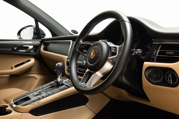 Used Porsche Macan 2021 for sale - 76123327: Photo 11