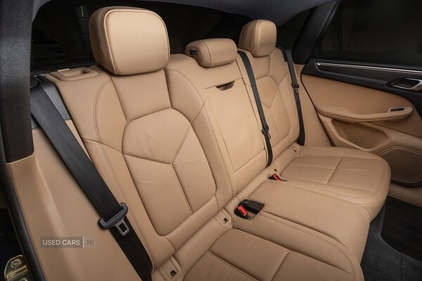 Used Porsche Macan 2021 for sale - 76123327: Photo 14
