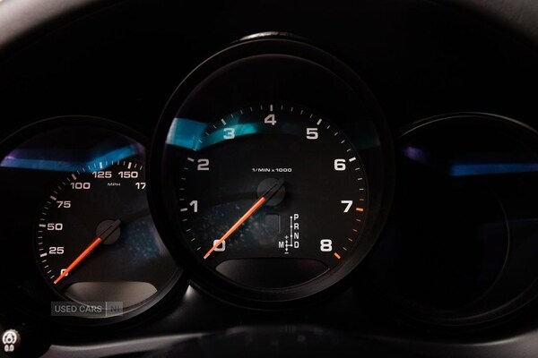Used Porsche Macan 2021 for sale - 76123327: Photo 21