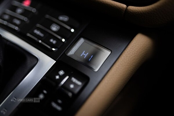 Used Porsche Macan 2021 for sale - 76123327: Photo 25