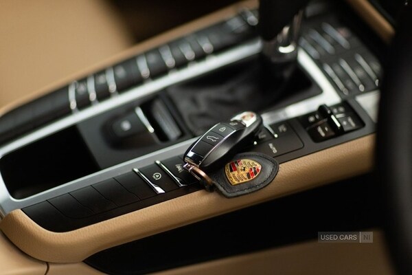 Used Porsche Macan 2021 for sale - 76123327: Photo 28