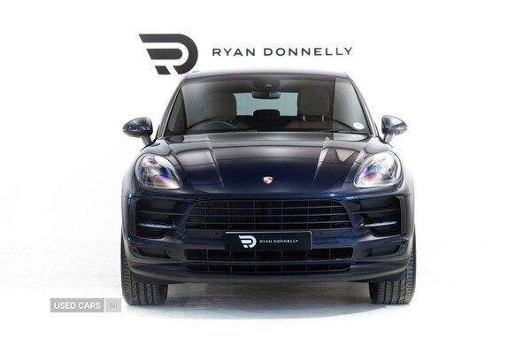 Used Porsche Macan 2021 for sale - 76123327: Photo 2