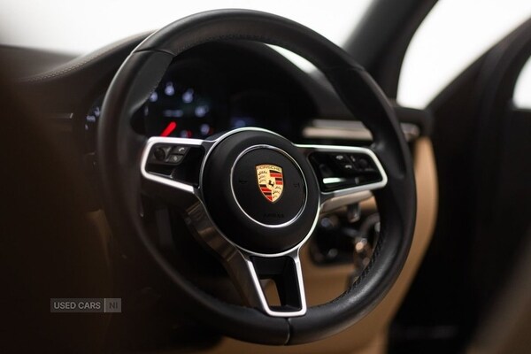 Used Porsche Macan 2021 for sale - 76123327: Photo 31