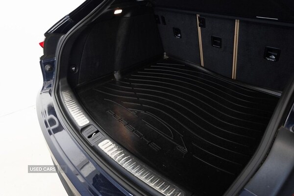 Used Porsche Macan 2021 for sale - 76123327: Photo 38
