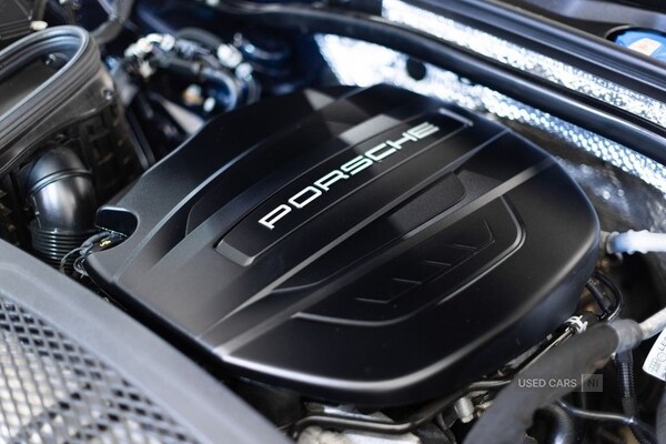 Used Porsche Macan 2021 for sale - 76123327: Photo 60