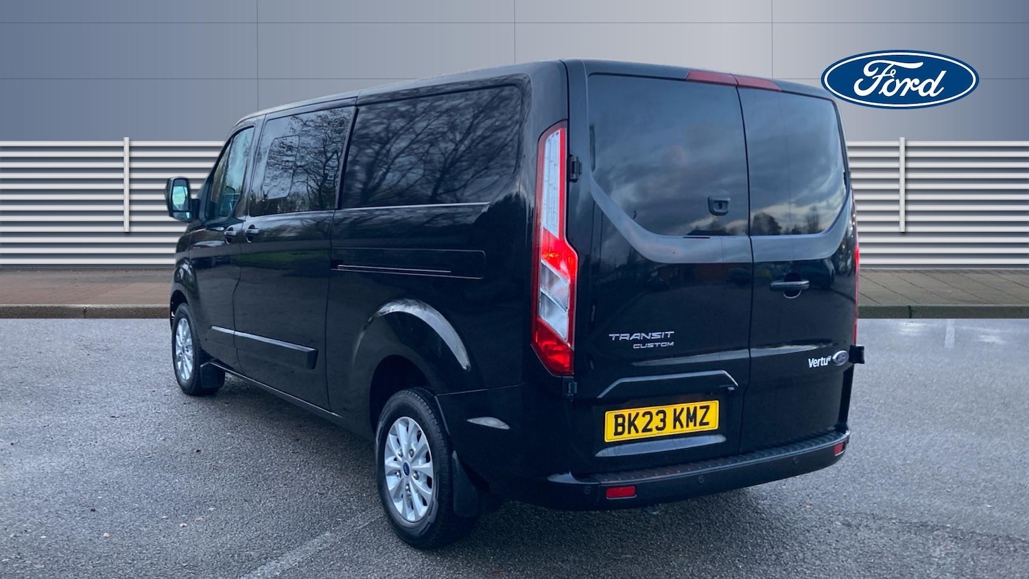 Used Ford Transit Custom 2023 for sale - 76795076: Photo 2