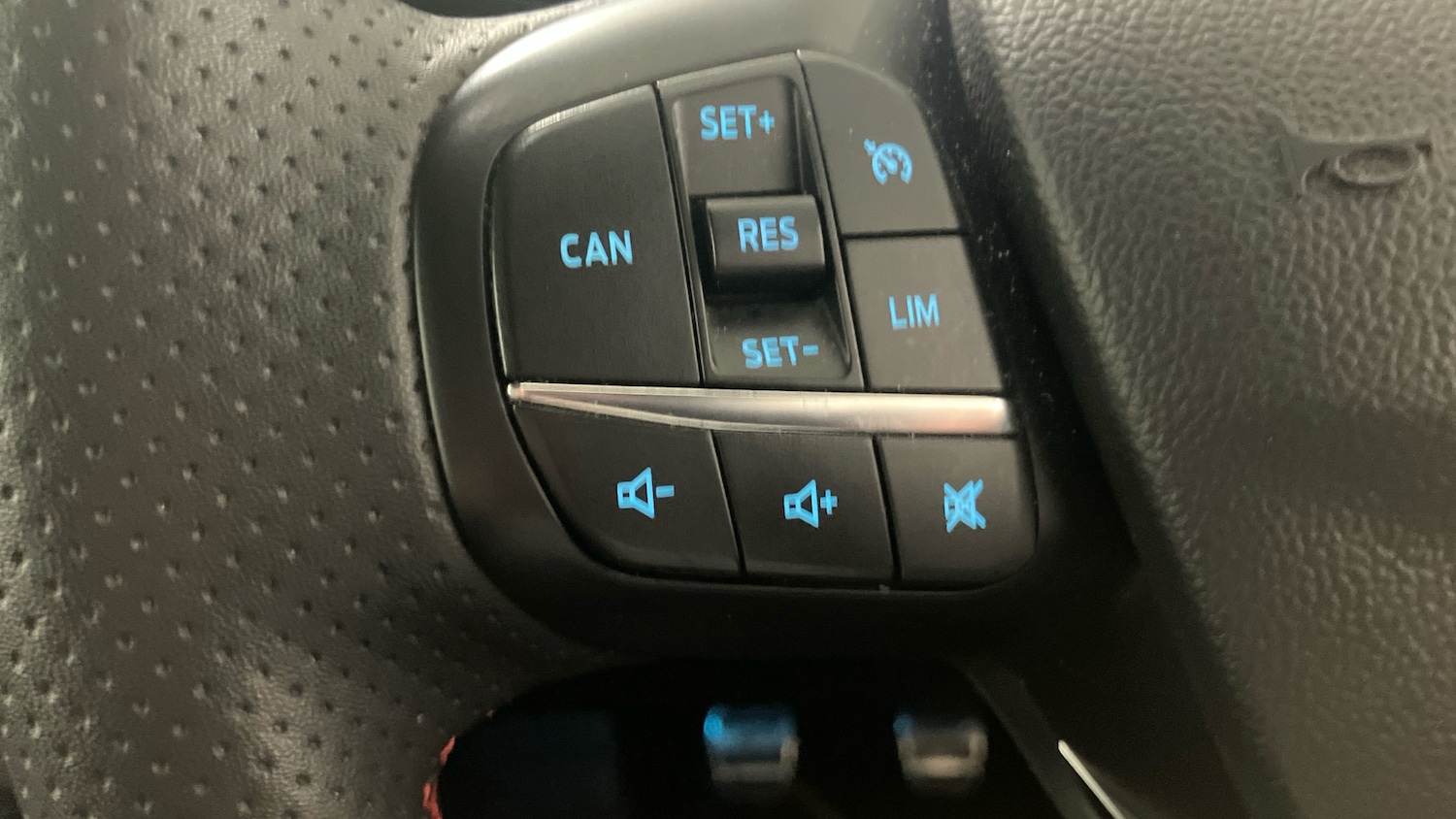 Used Ford Focus 2023 for sale - 77760518: Photo 33