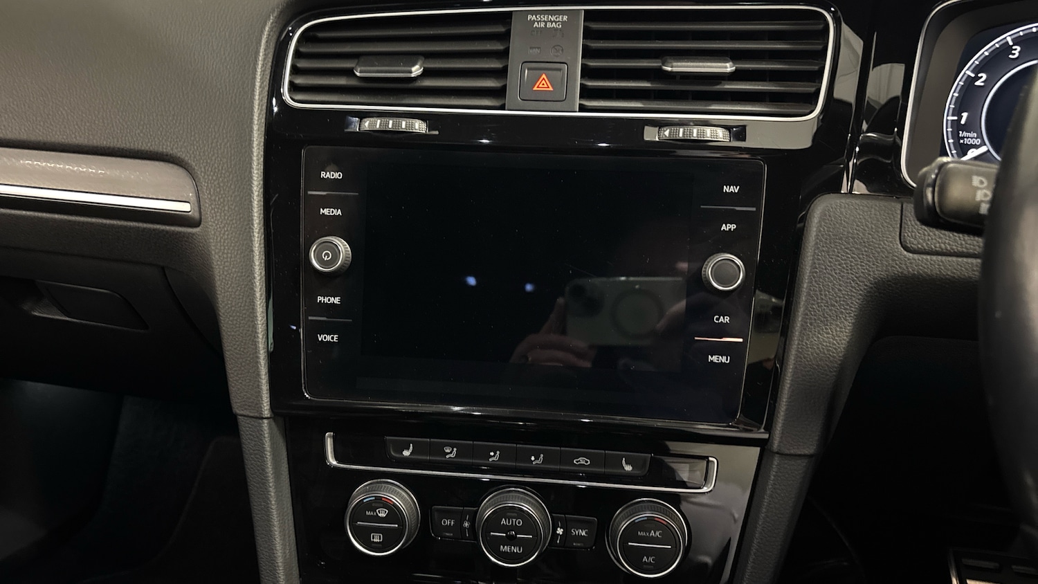 Used Volkswagen Golf 2019 for sale - 77676194: Photo 12