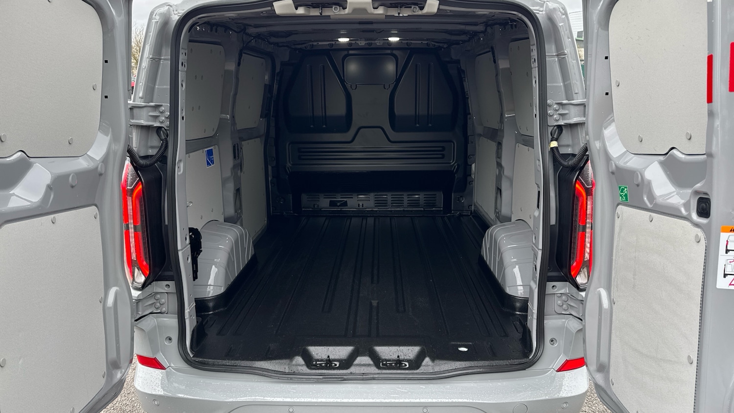 Used Ford Transit Custom 2025 for sale - 76477126: Photo 12