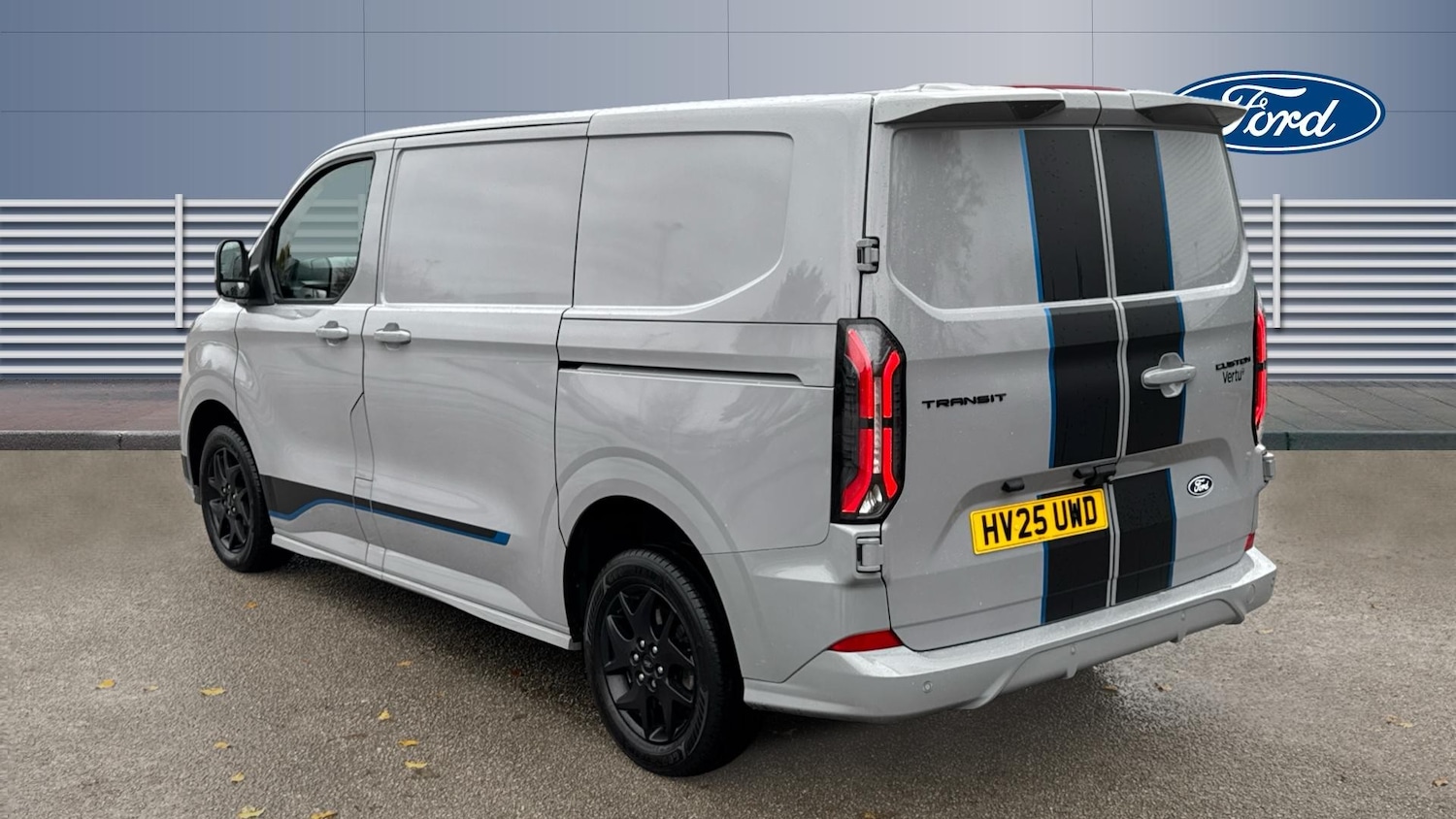 Used Ford Transit Custom 2025 for sale - 76477126: Photo 2