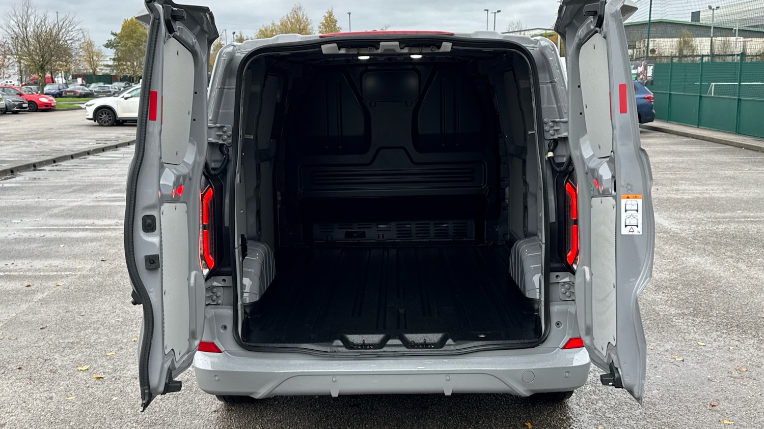 Used Ford Transit Custom 2025 for sale - 76477126: Photo 3