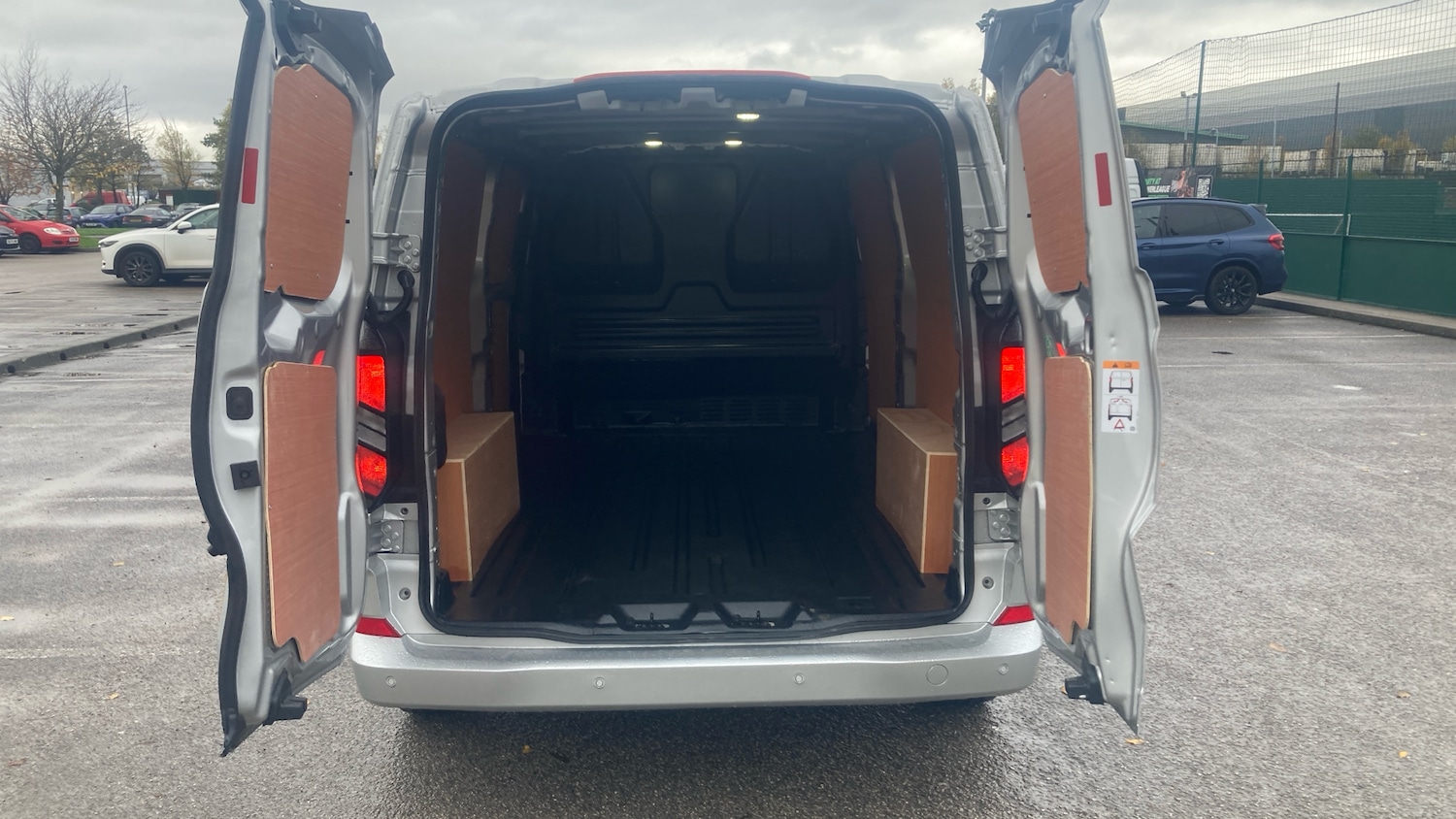 Used Ford Transit Custom 2025 for sale - 76467929: Photo 3