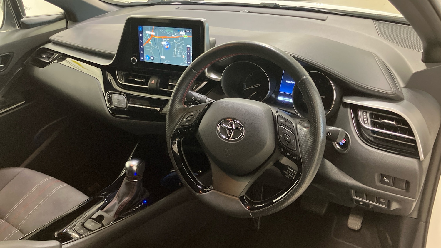 Used Toyota C-HR 2023 for sale - 78031436: Photo 11