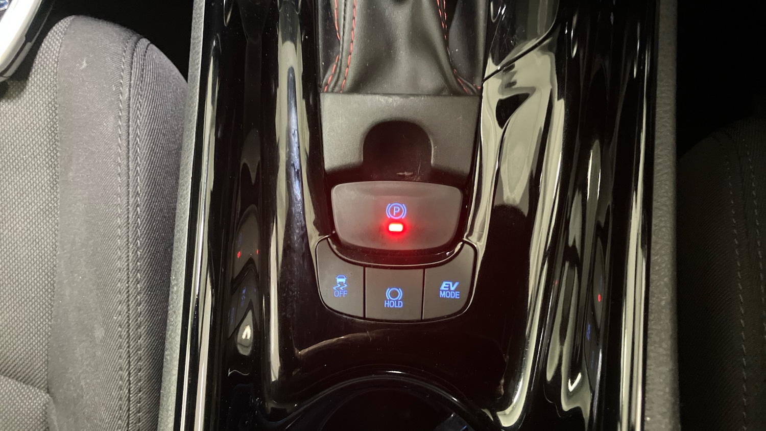 Used Toyota C-HR 2023 for sale - 78031436: Photo 30