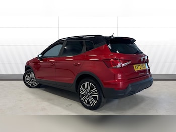 Used SEAT Arona 2023 for sale - 77945341: Photo