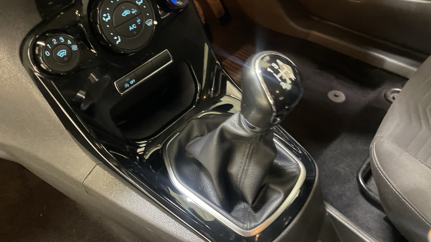 Used Ford Fiesta 2016 for sale - 77233954: Photo 13