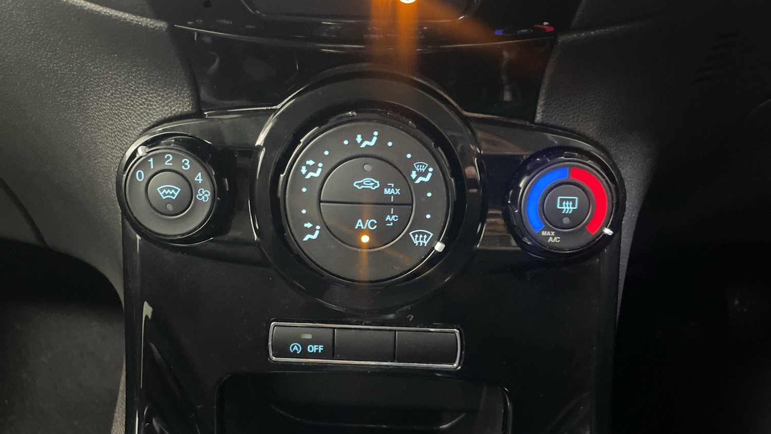 Used Ford Fiesta 2016 for sale - 77233954: Photo 27