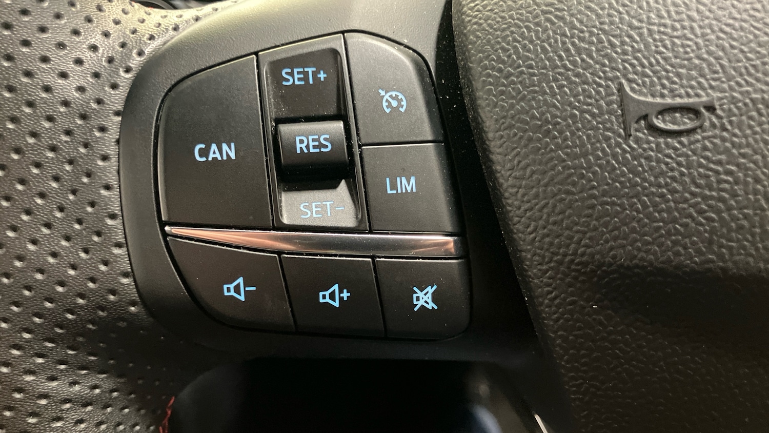 Used Ford Puma 2023 for sale - 76402331: Photo 29