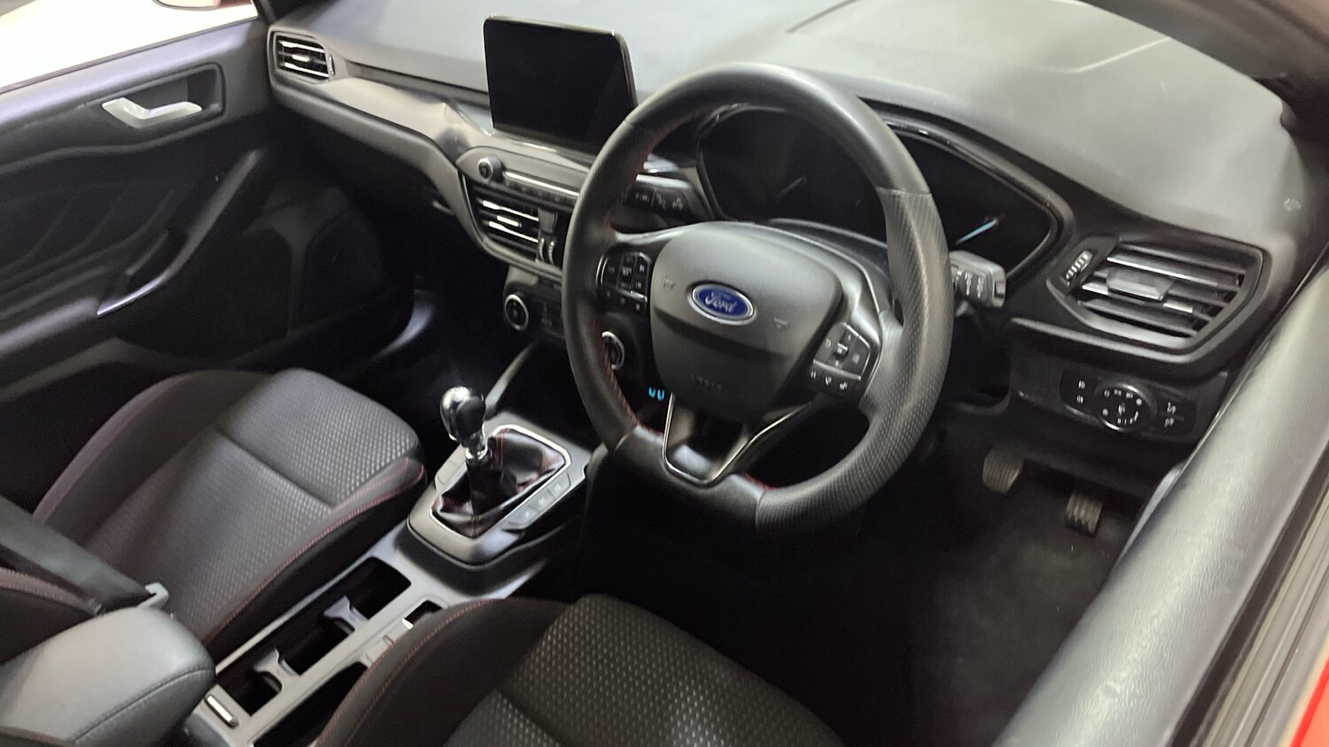 Used Ford Focus 2022 for sale - 76891972: Photo 11