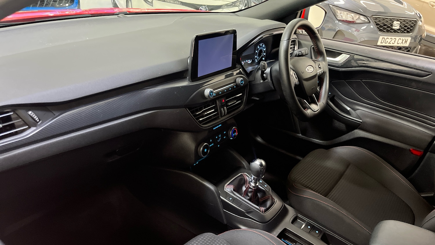 Used Ford Focus 2022 for sale - 76891972: Photo 9