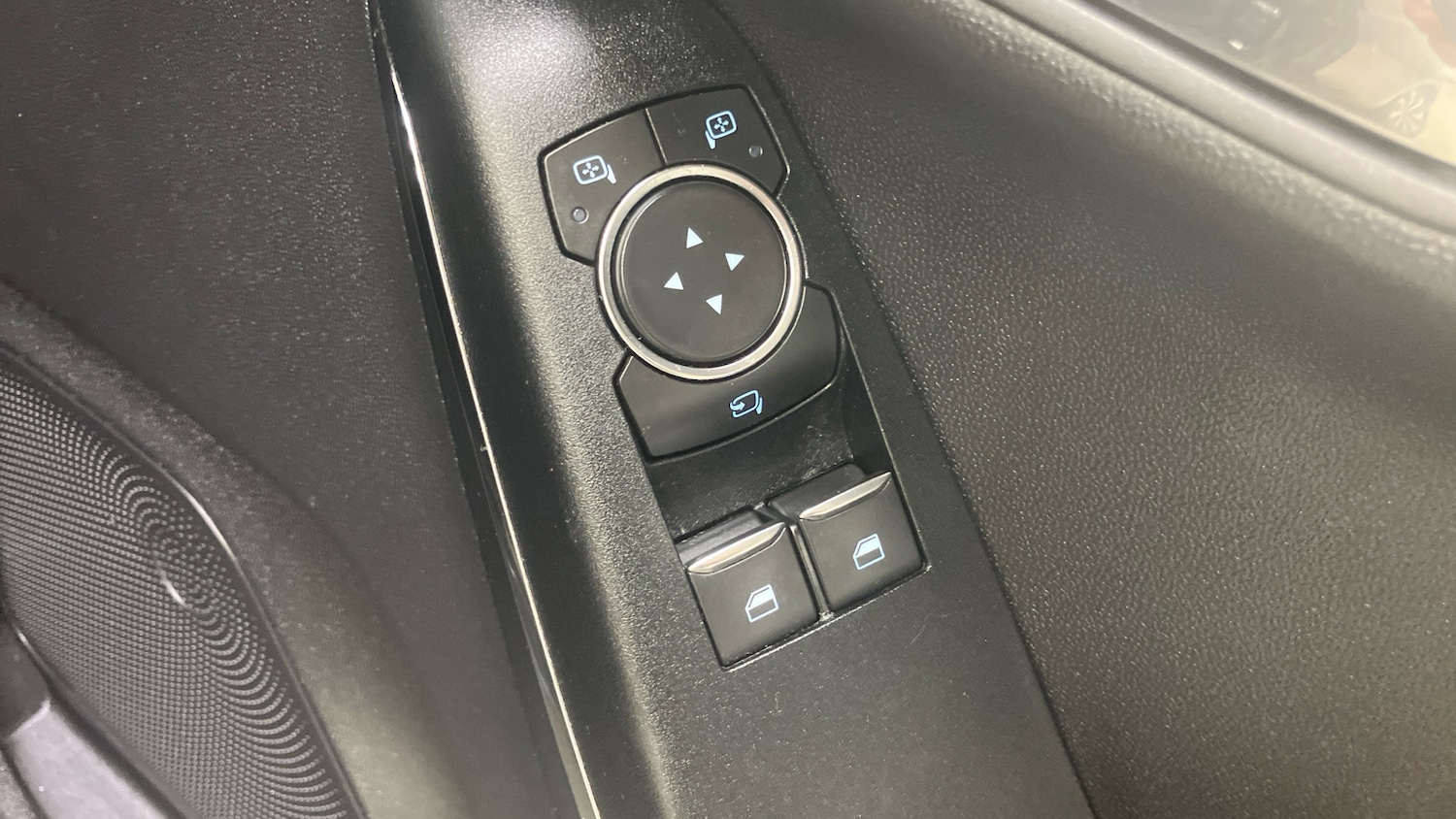 Used Ford Fiesta 2017 for sale - 76693237: Photo 28