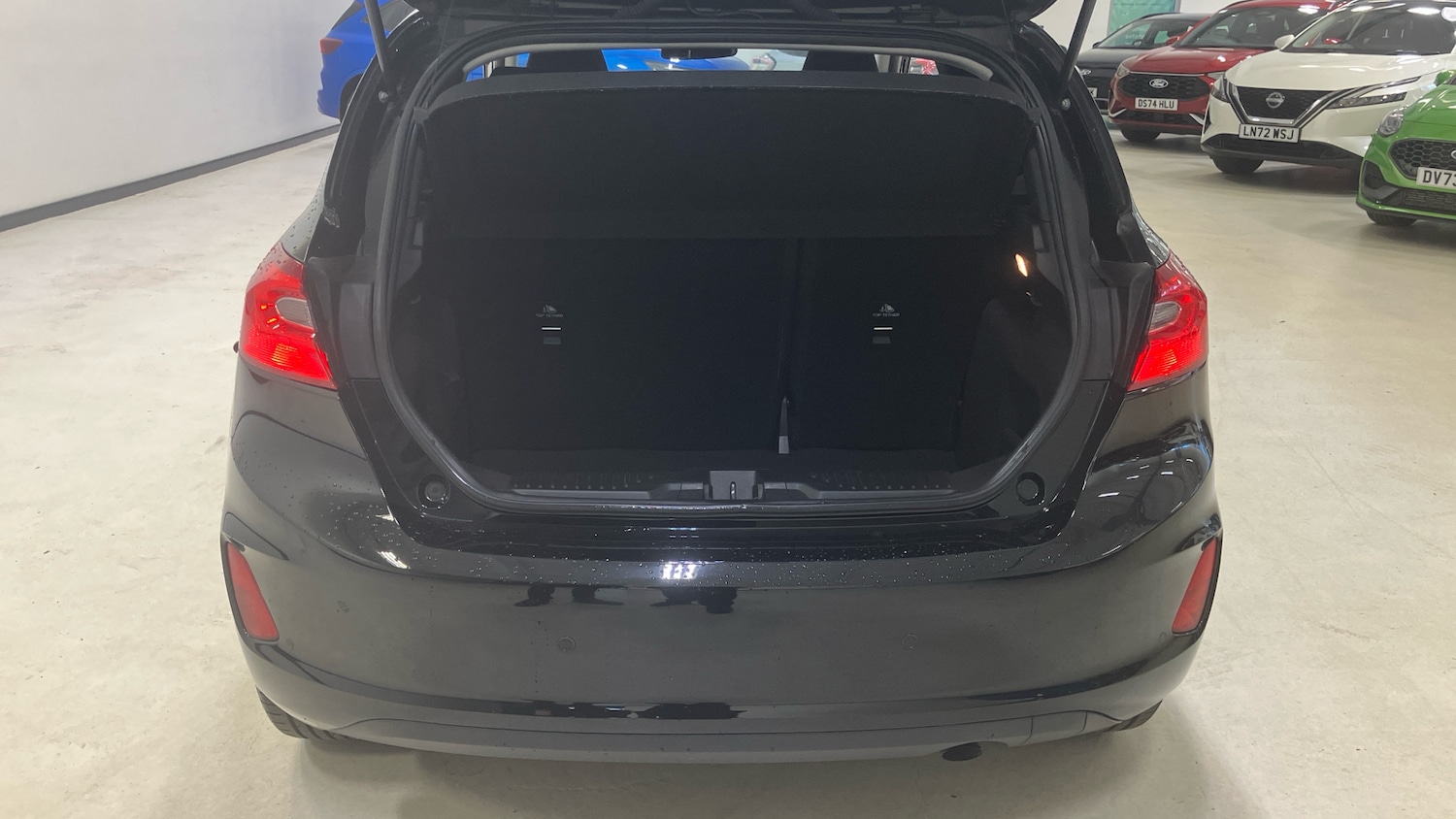 Used Ford Fiesta 2017 for sale - 76693237: Photo 4