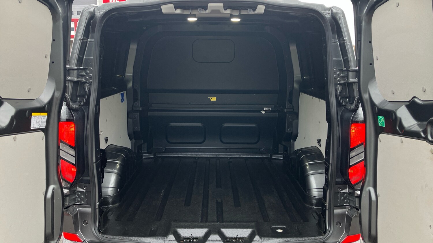 Used Ford Transit Custom 2025 for sale - 77915918: Photo 12