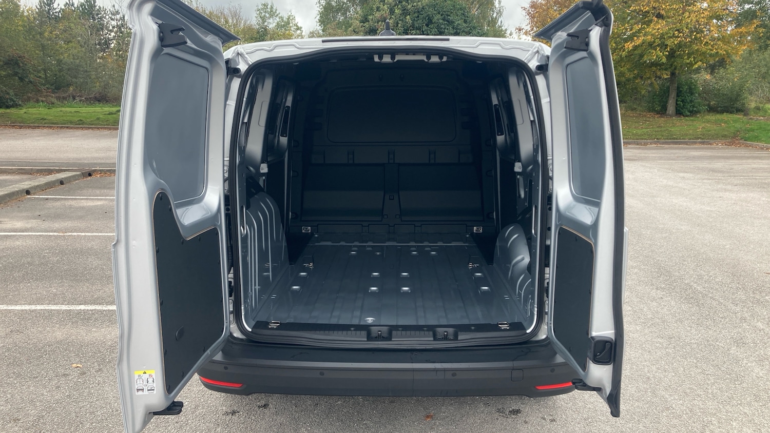 Used Ford Transit Connect 2025 for sale - 76298862: Photo 3