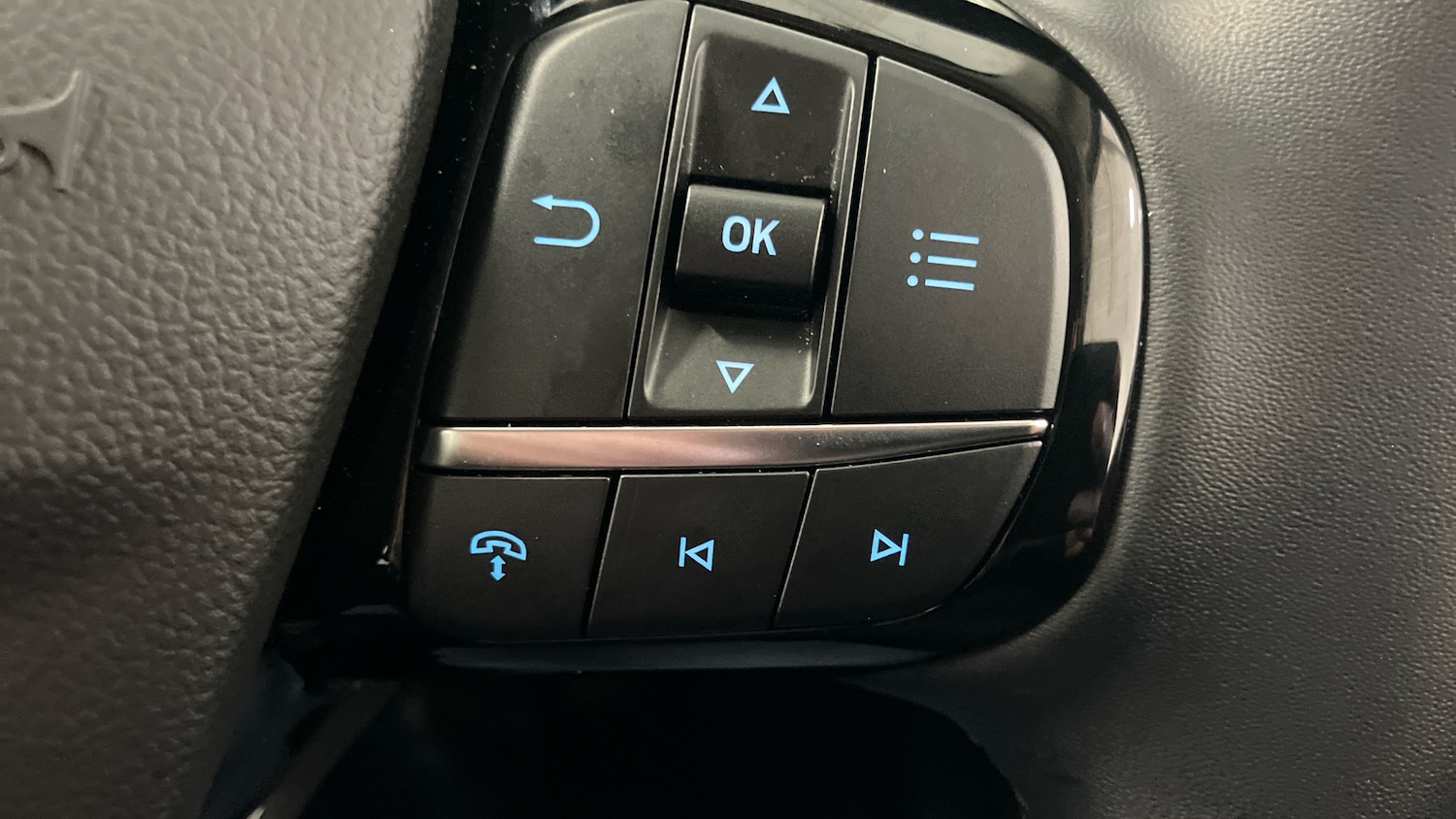 Used Ford Kuga 2025 for sale - 76931115: Photo 31