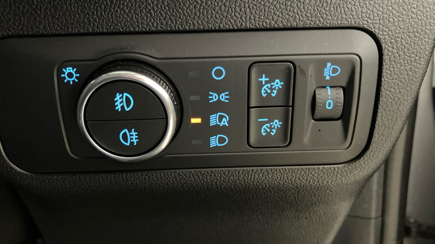 Used Ford Kuga 2025 for sale - 76931115: Photo 33