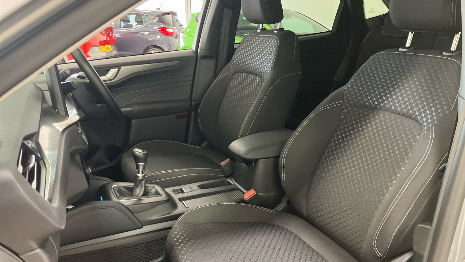 Used Ford Kuga 2025 for sale - 76931115: Photo 40