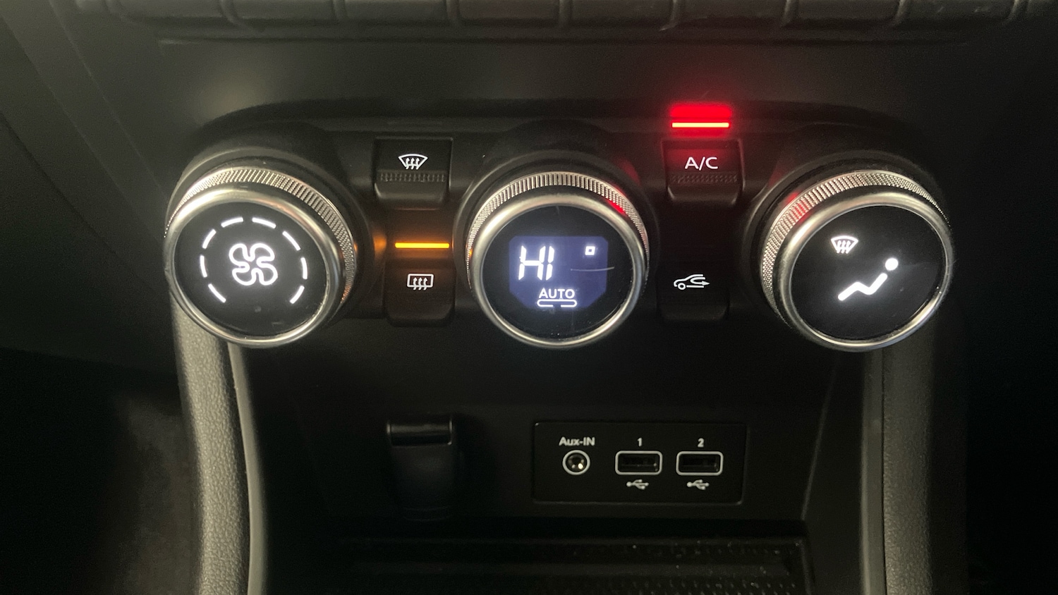 Used Renault Captur 2023 for sale - 76461726: Photo 24