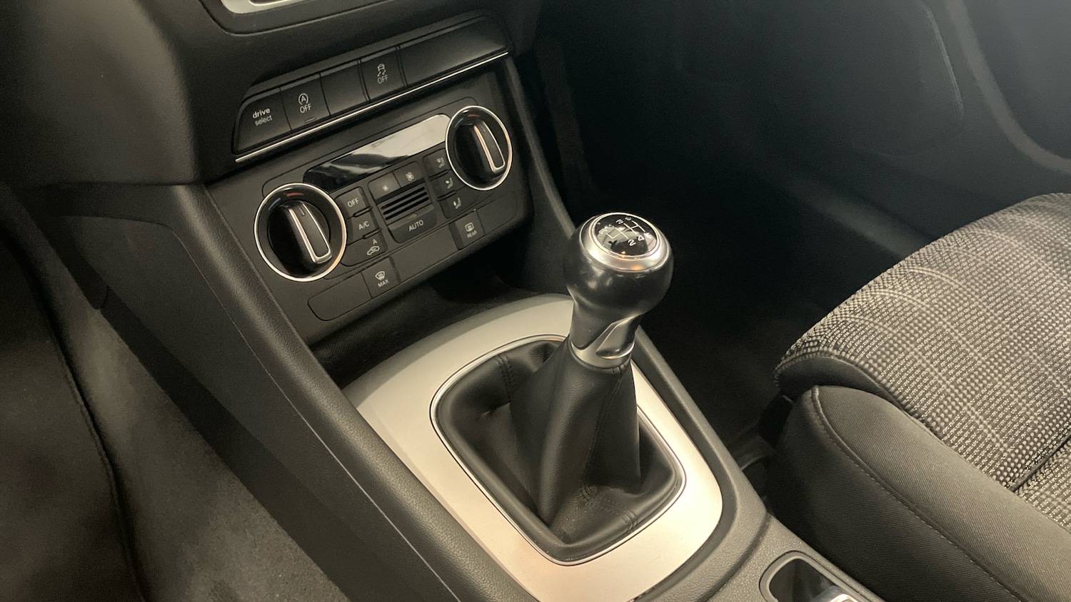 Used Audi Q3 2018 for sale - 77459626: Photo 13