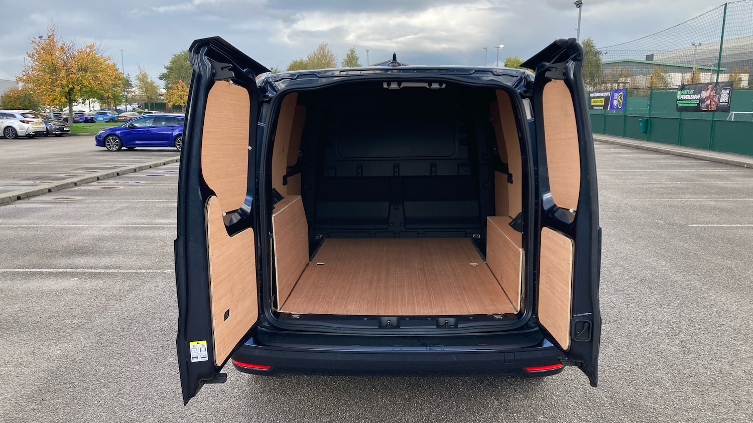 Used Ford Transit Connect 2024 for sale - 76366875: Photo 3