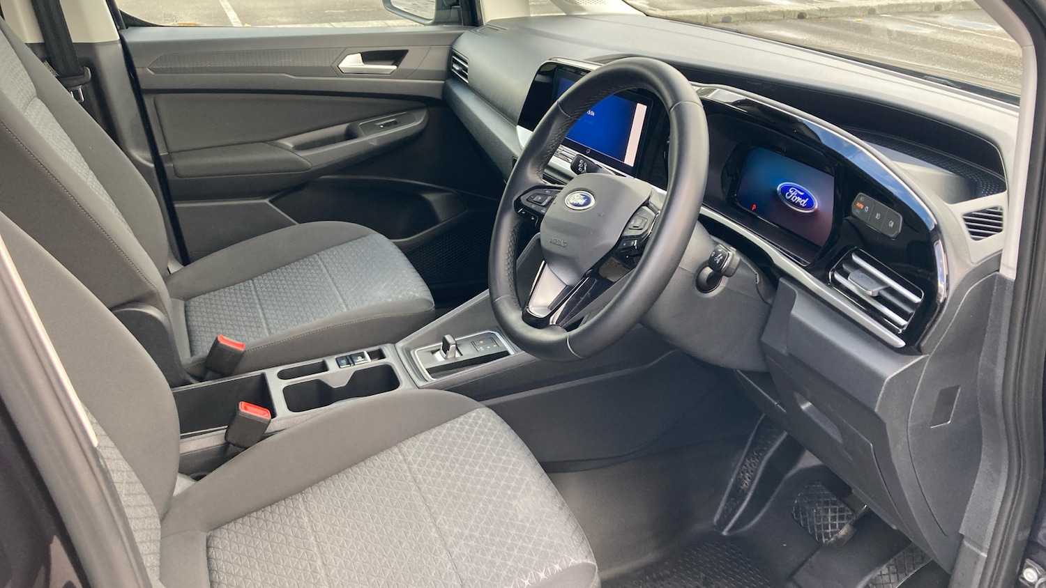 Used Ford Transit Connect 2024 for sale - 76366875: Photo 6
