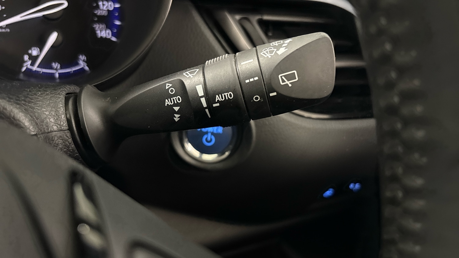 Used Toyota C-HR 2021 for sale - 76374292: Photo 28