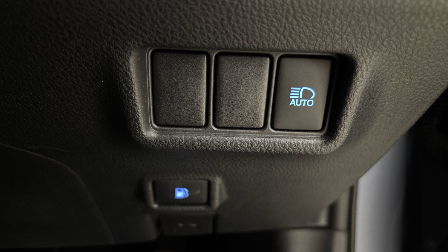 Used Toyota C-HR 2021 for sale - 76374292: Photo 31
