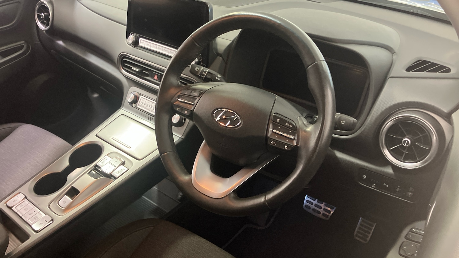 Used Hyundai KONA 2023 for sale - 77616648: Photo 11