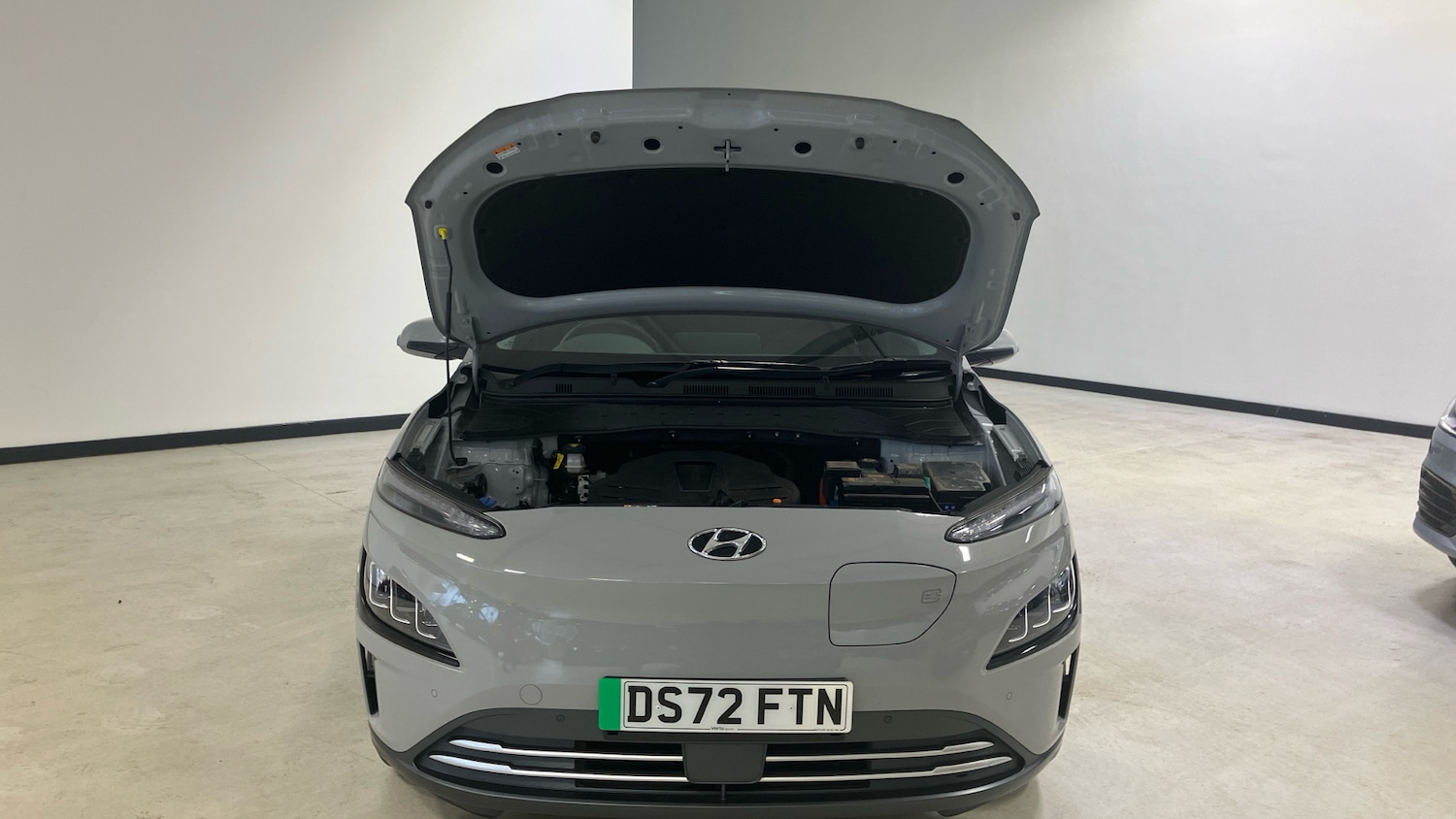 Used Hyundai KONA 2023 for sale - 77616648: Photo 8