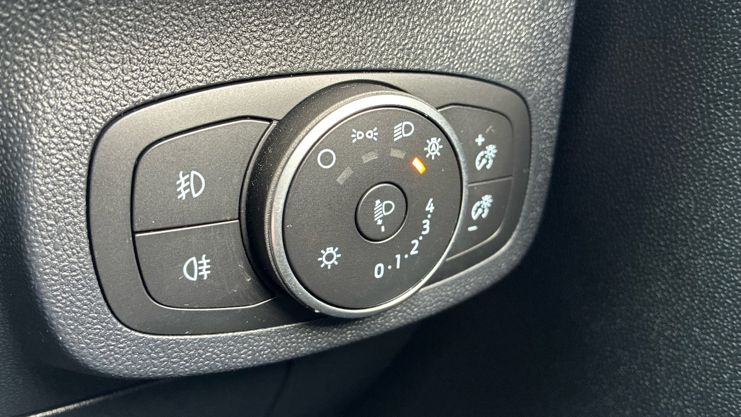 Used Ford Fiesta 2021 for sale - 77180671: Photo 34