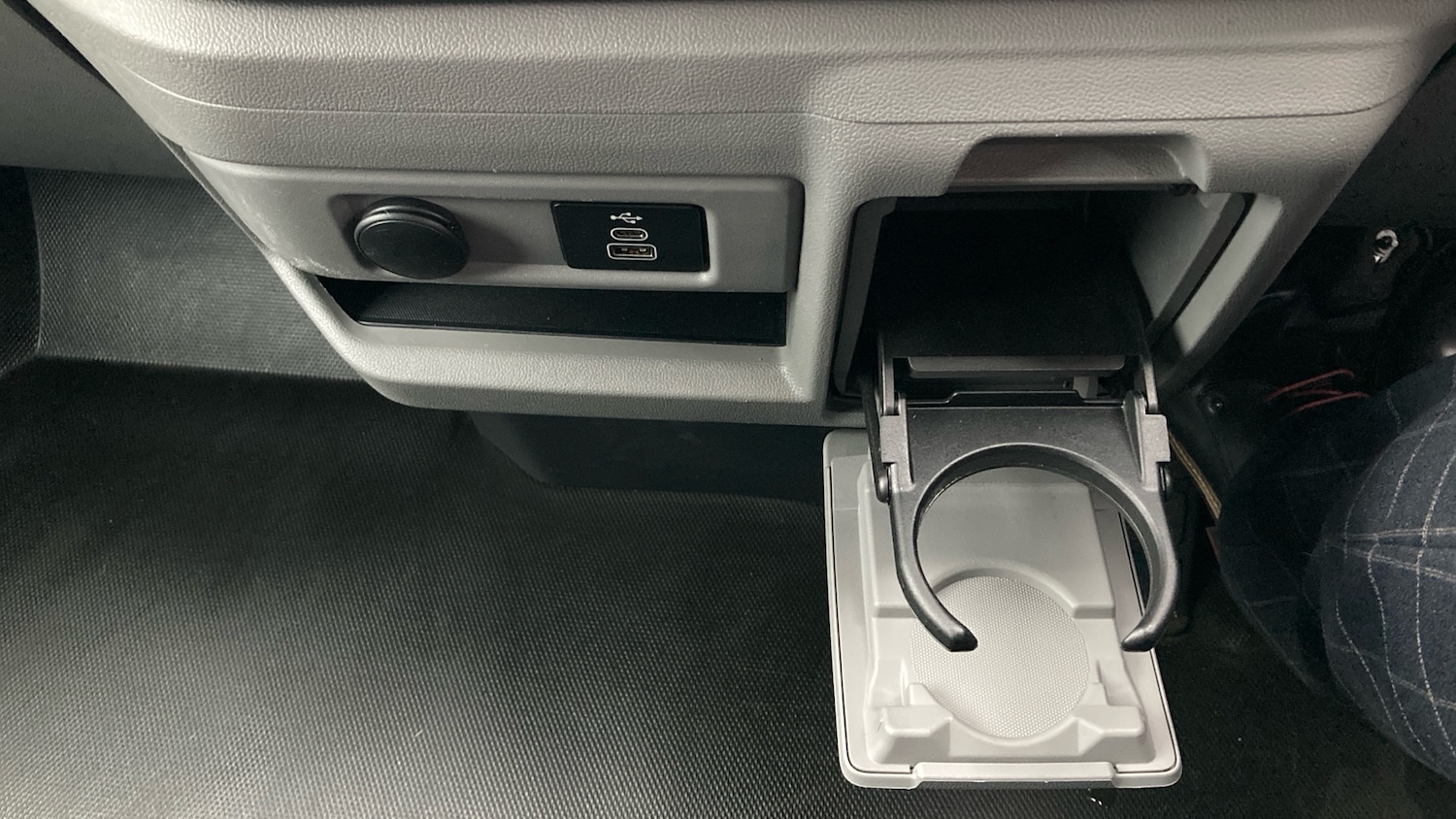 Used Ford Transit Custom 2024 for sale - 77516346: Photo 38