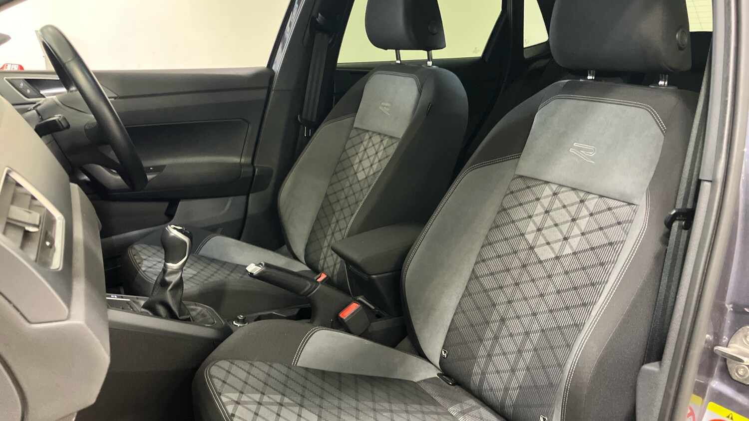 Used Volkswagen Polo 2022 for sale - 77812848: Photo 36