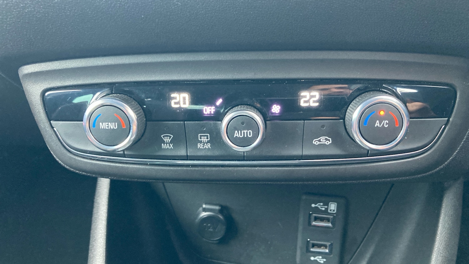 Used Vauxhall Crossland 2021 for sale - 77493196: Photo 25