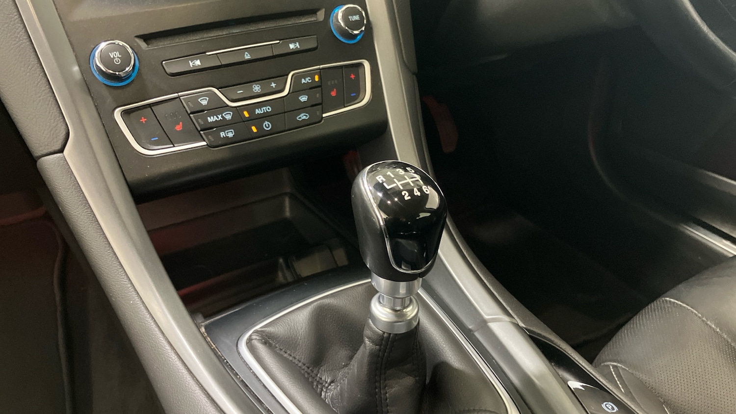 Used Ford Mondeo 2018 for sale - 78107282: Photo 13